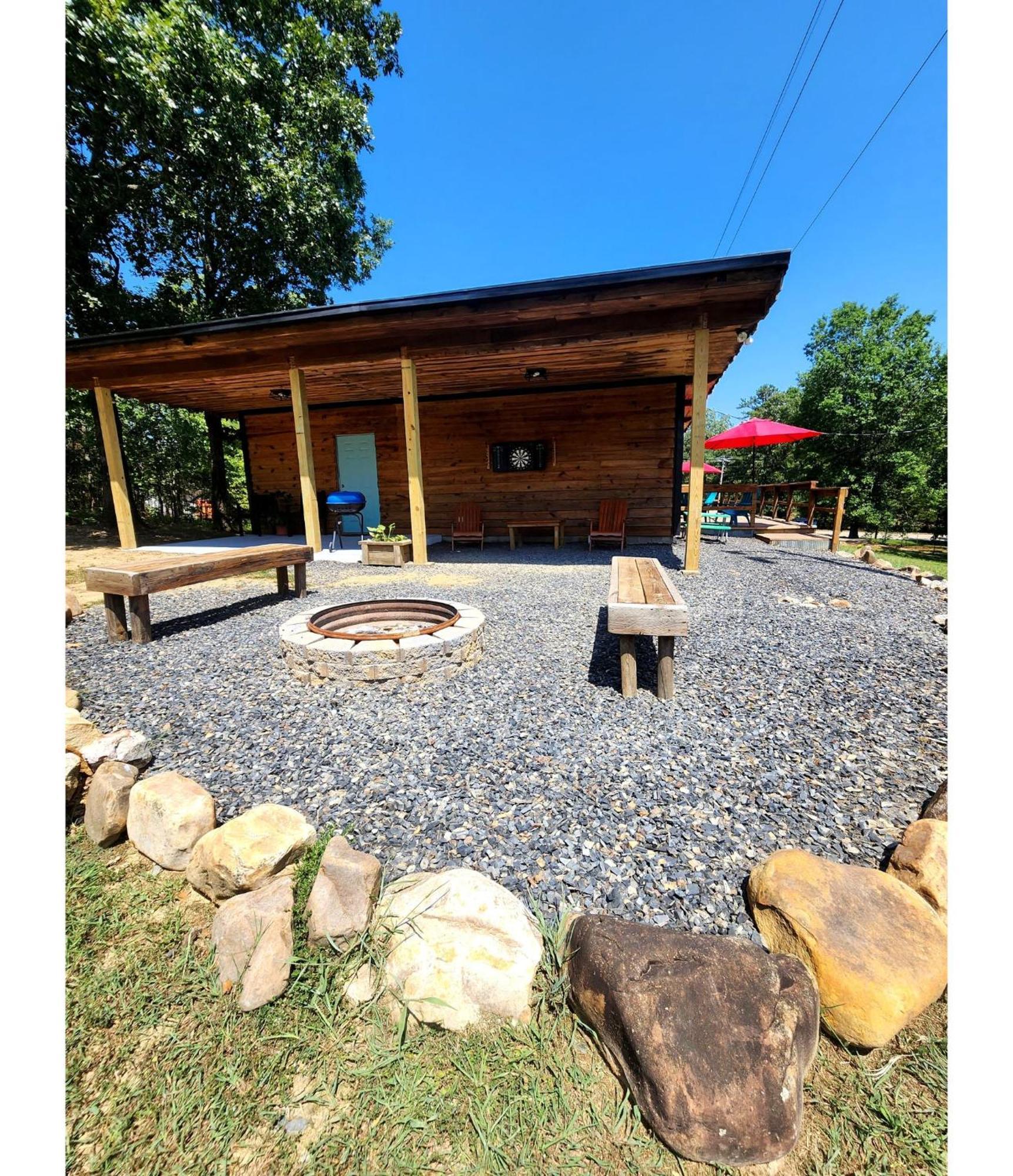 Unique Country Cabin Meets Farmhouse Modern!!! Mena 외부 사진