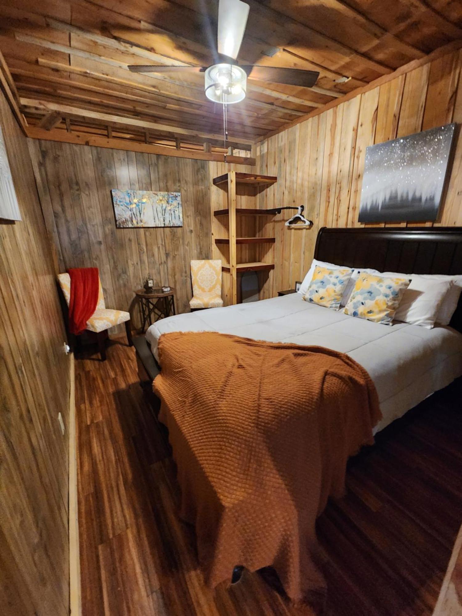 Unique Country Cabin Meets Farmhouse Modern!!! Mena 외부 사진