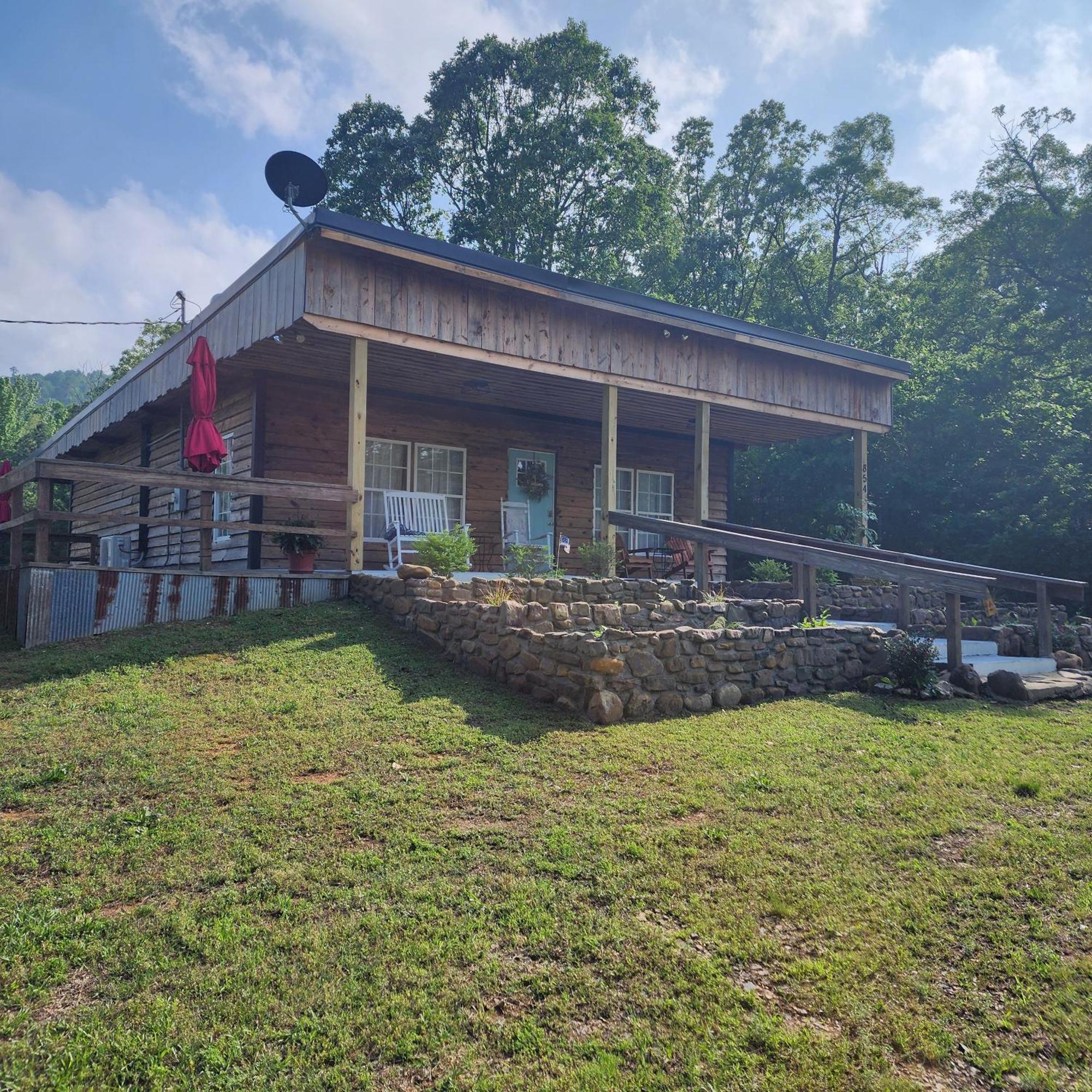 Unique Country Cabin Meets Farmhouse Modern!!! Mena 외부 사진