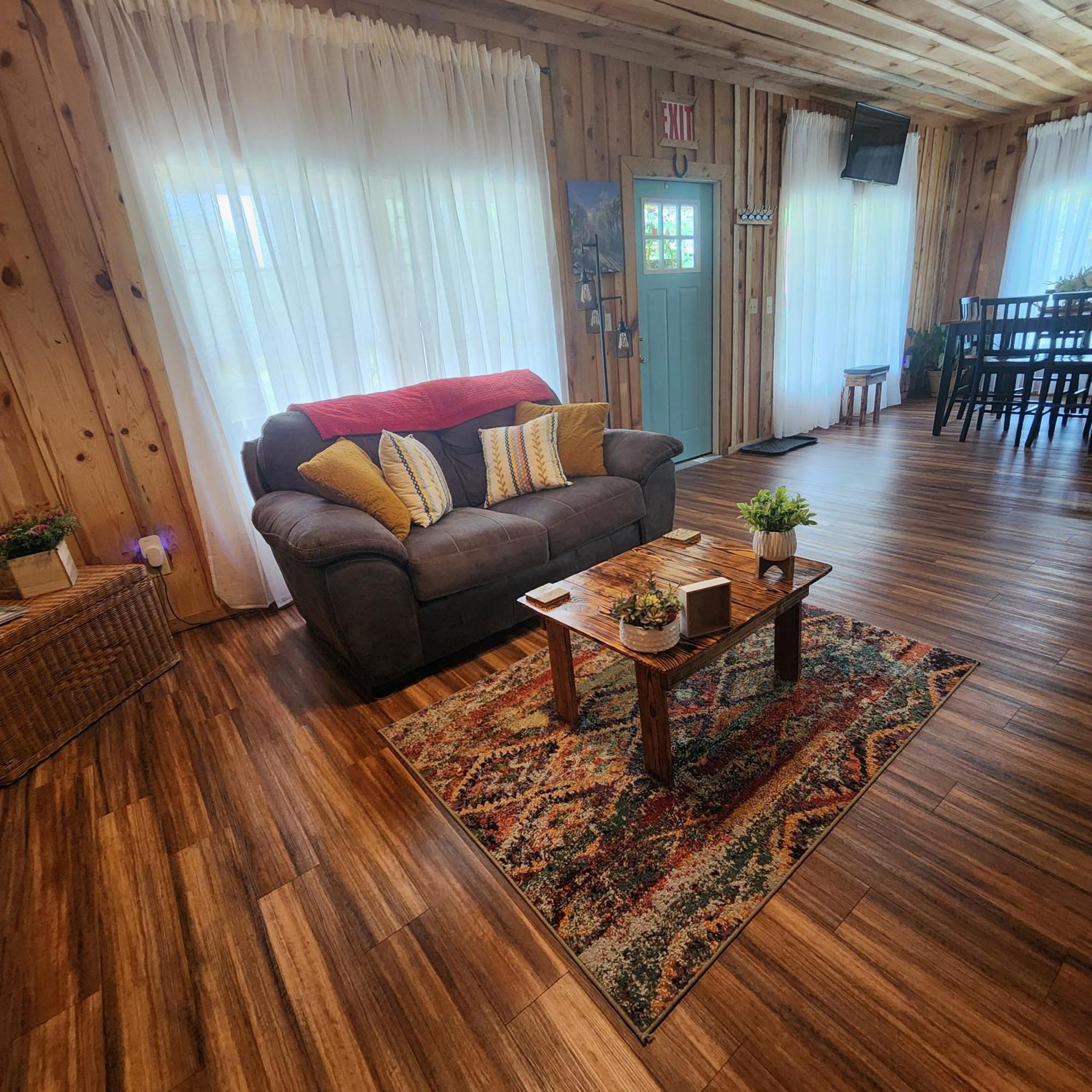 Unique Country Cabin Meets Farmhouse Modern!!! Mena 외부 사진