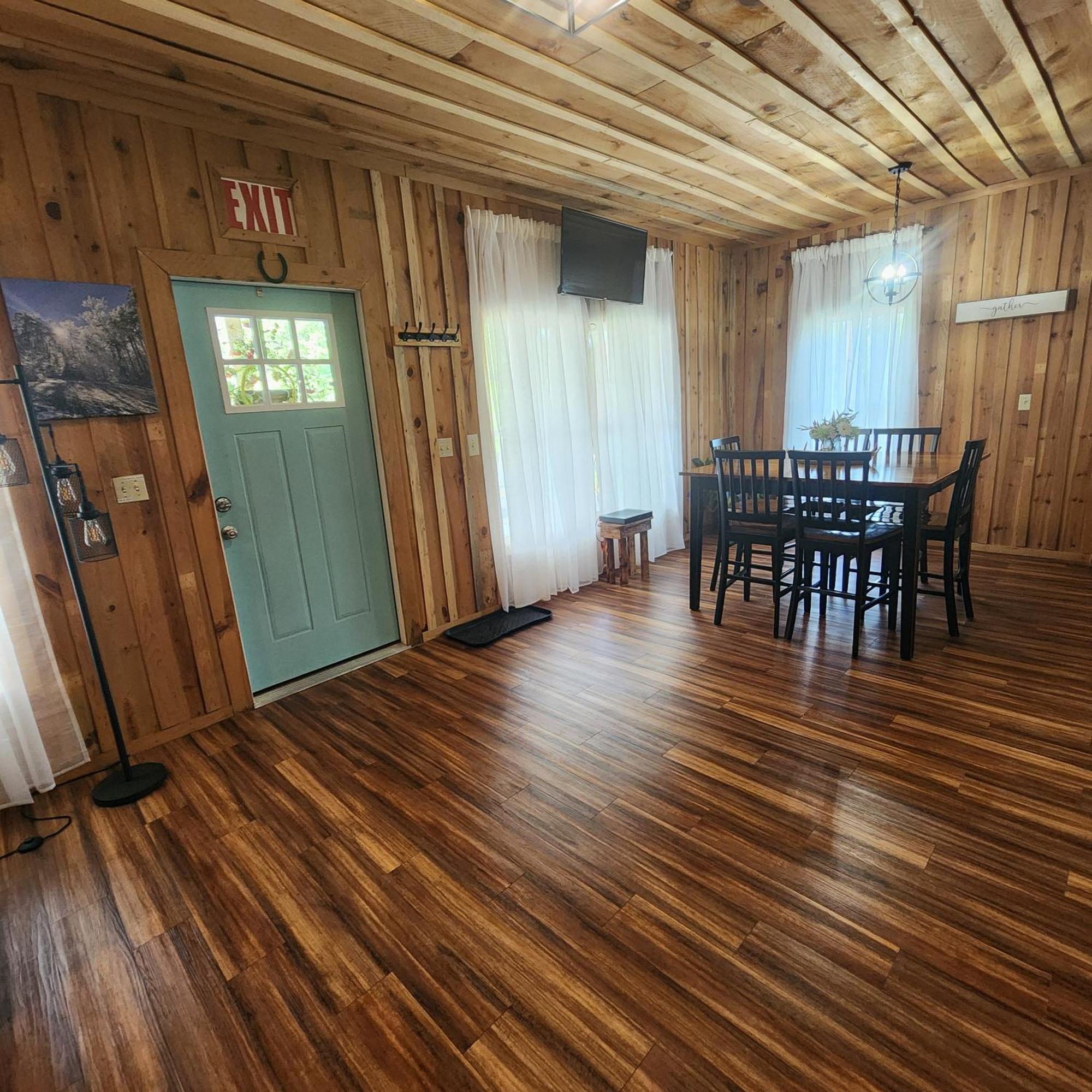 Unique Country Cabin Meets Farmhouse Modern!!! Mena 외부 사진