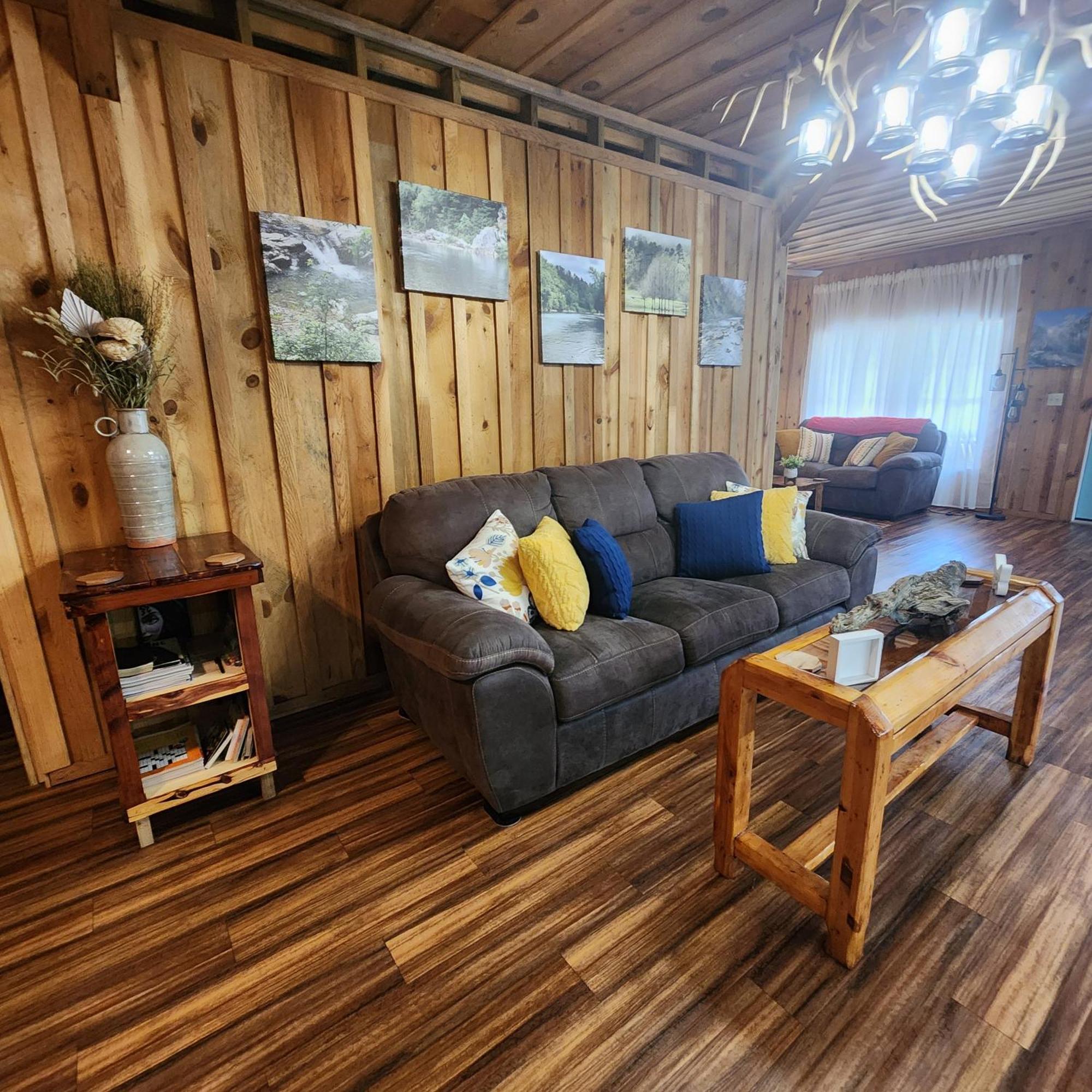 Unique Country Cabin Meets Farmhouse Modern!!! Mena 외부 사진